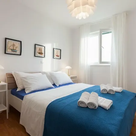 Andrea Apartment